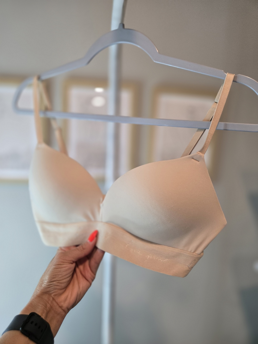 PINK Victoria's Secret Nude Wireless Lightly Padded T-Shirt Bra *read